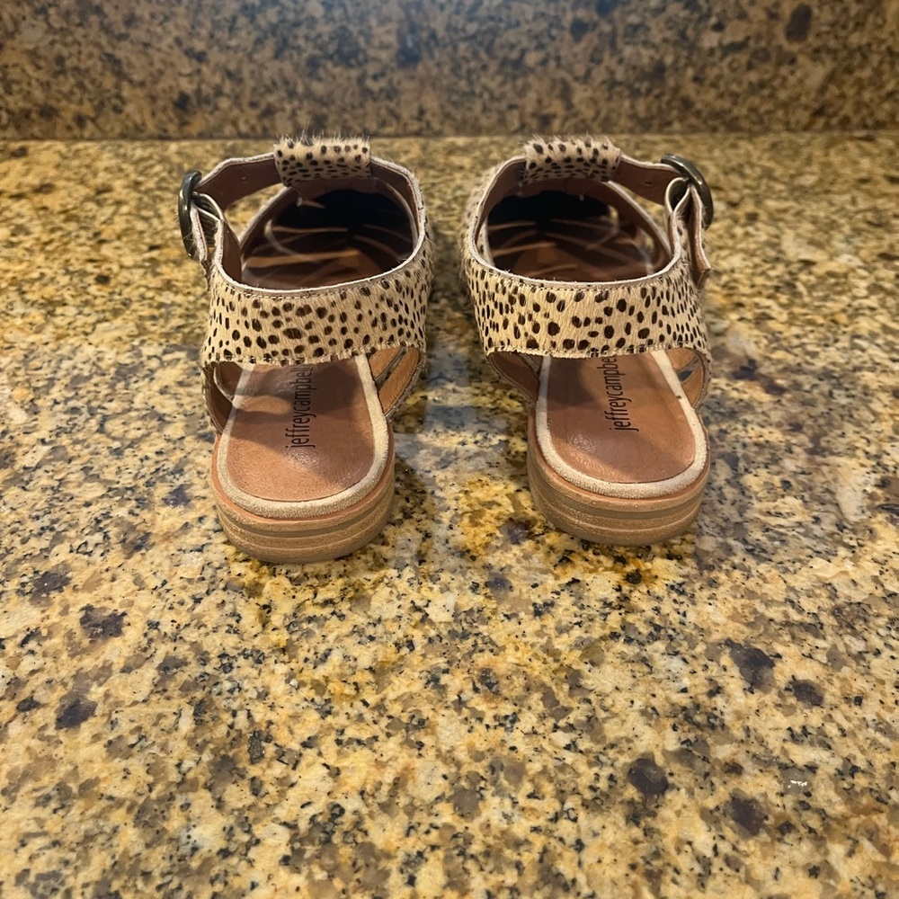 Jeffrey Campbell Angora Calf Hair Cheetah or Leopard Flats Sandals Size 7 - Picture 6 of 9